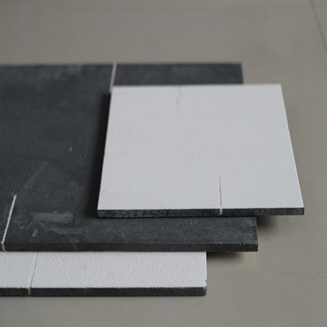 Plaque de carbure de silicium liée à l'oxyde pour les meubles de four de table